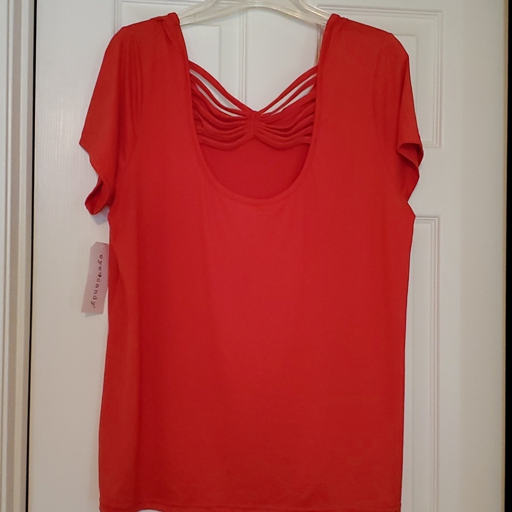 Ladies top - Picture 2 of 3